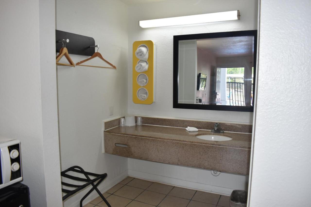 Motel 6 Lake Charles, La 外观 照片